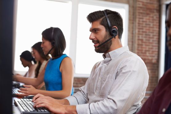 How do you choose an outsourced call centre?