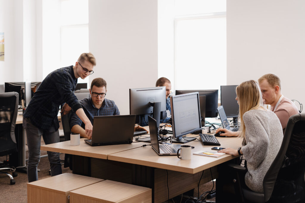 Services BPO Offshore en Tunisie : Les expertises sectorielles d’Advancia Téléservices